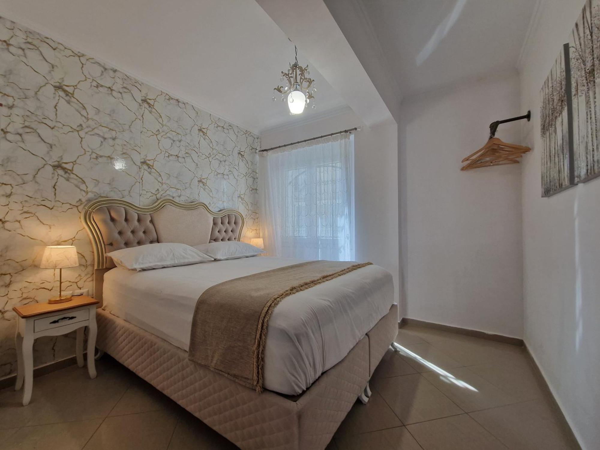 Iro Apartments Неа-Перамос Екстер'єр фото